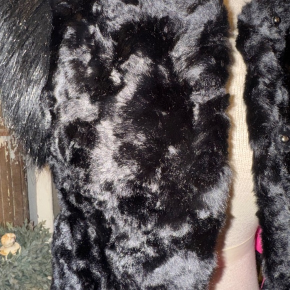NEIMAN MARCUS FUR HOLIDAY VEST | Skaist Taylor BLACK FAUX Fur | Snap Front | NWT - Picture 9 of 12